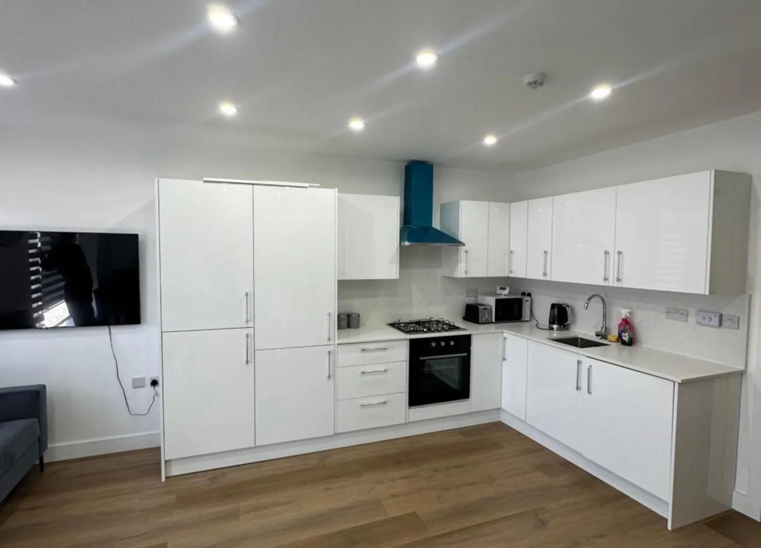 Ah Livings Apartment London