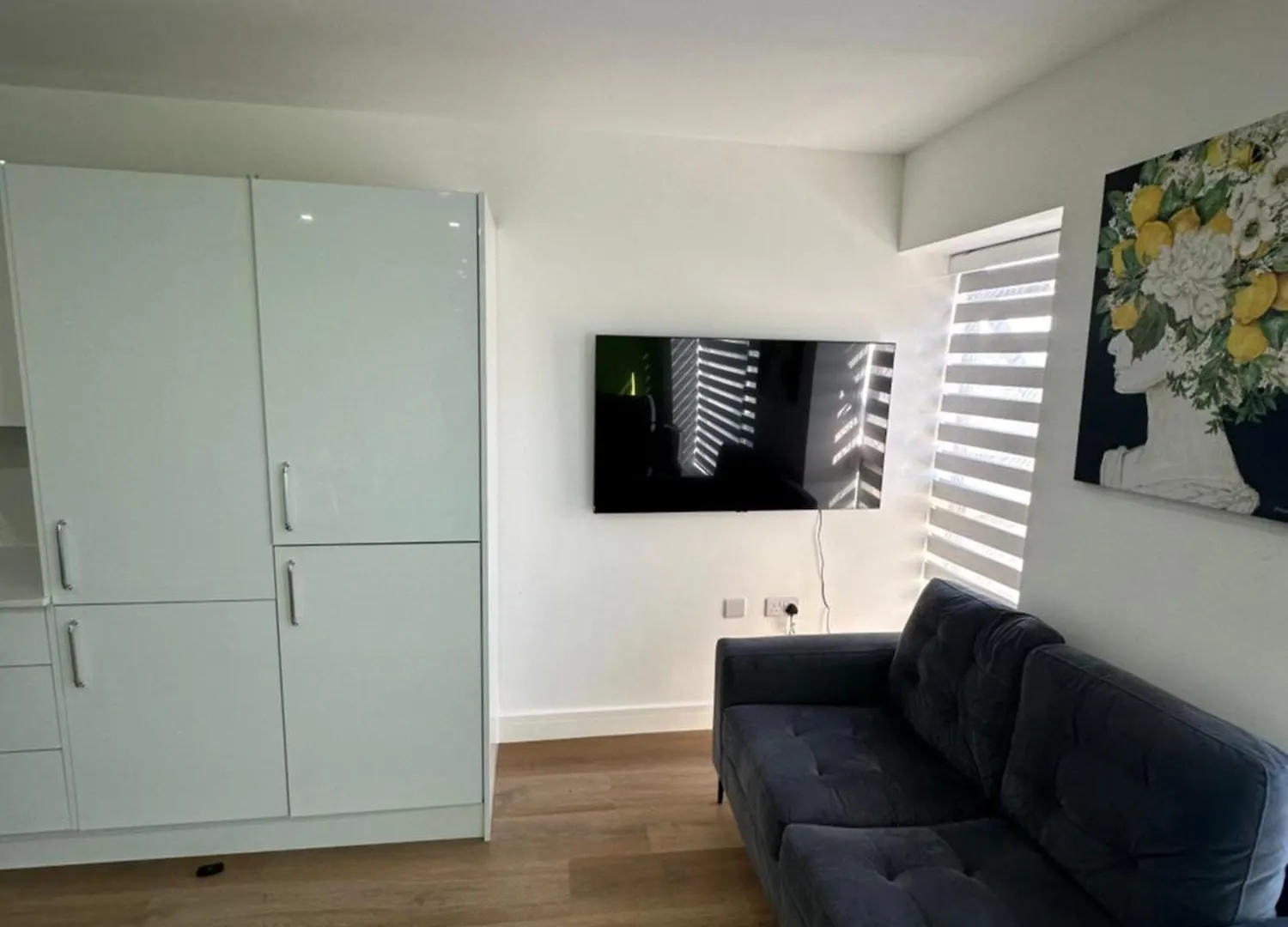 Ah Livings Apartment London
