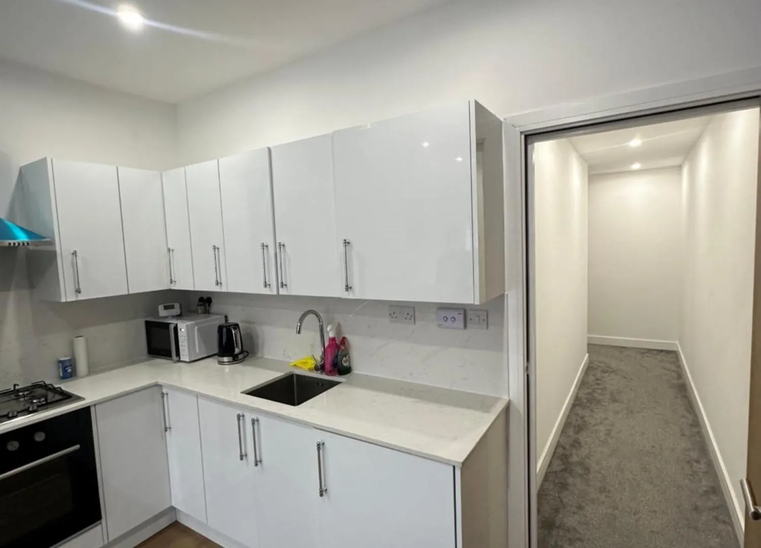 Ah Livings Apartment London