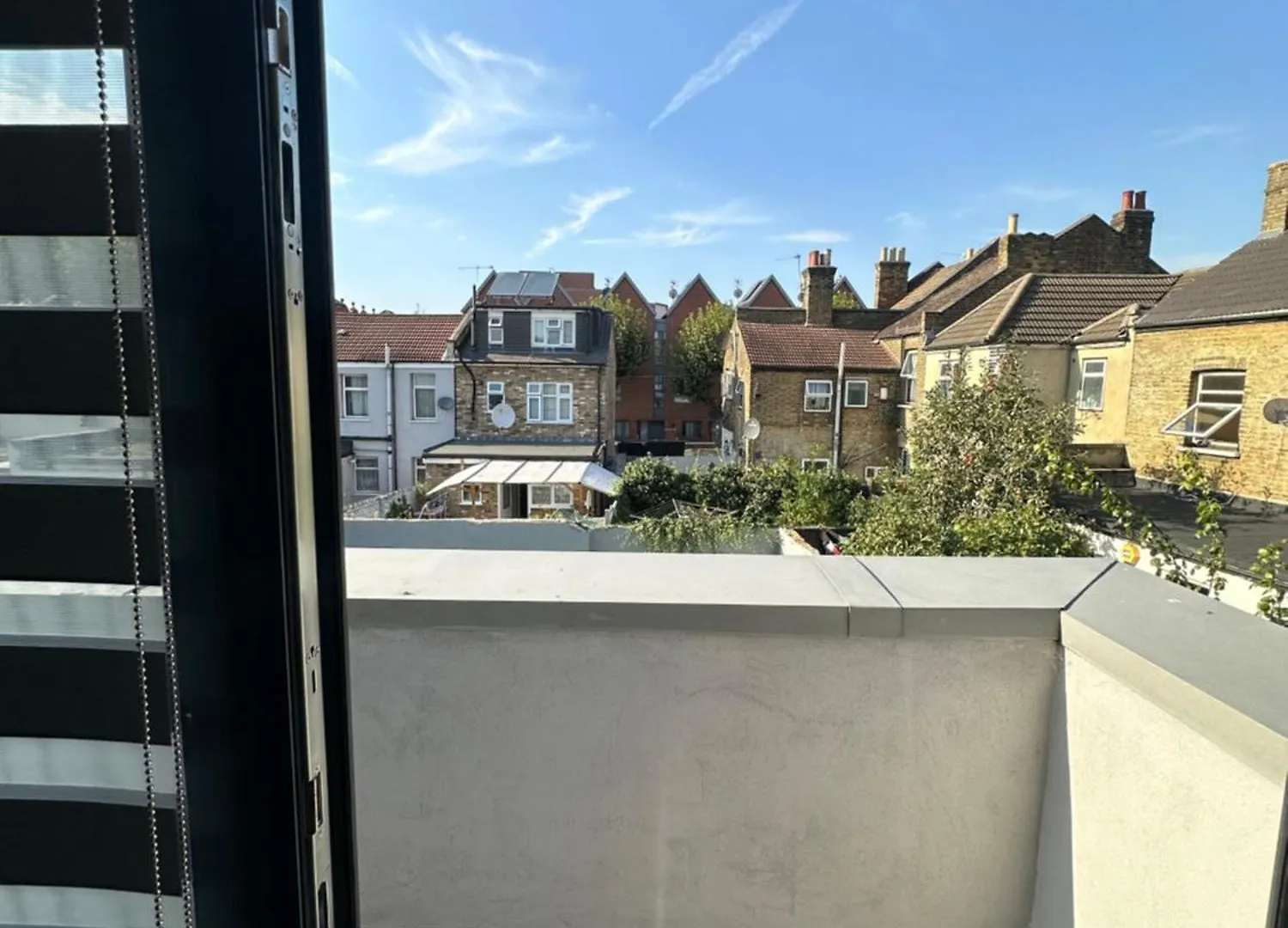 Ah Livings Apartment London